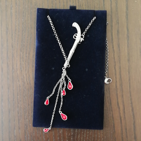 Swarovski Pirates of the Caribbean necklace - Picture 3 of 8